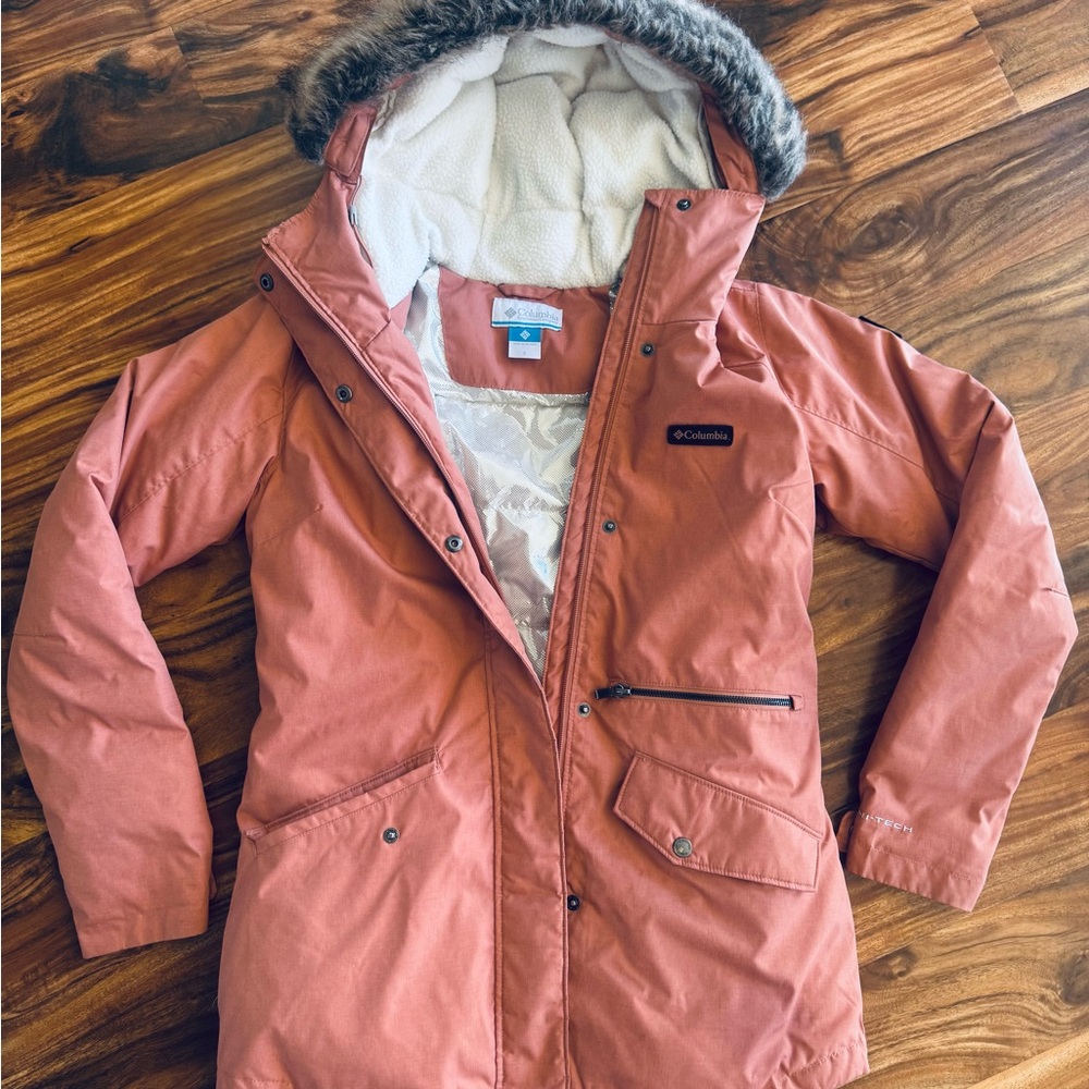 Columbia Women’s Hooded Parka Jacket in Dark Dusty Pink